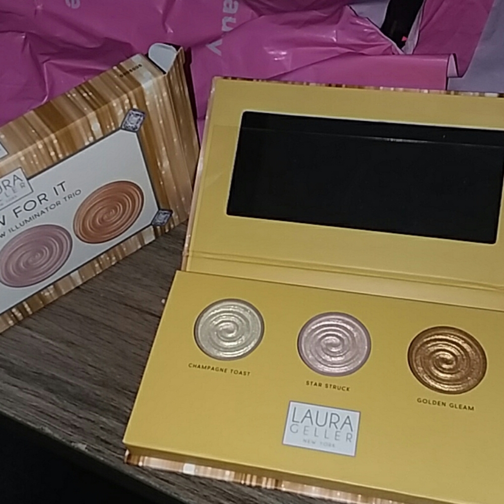 Laura Geller Glow For It Illuminator Trio *NEW*